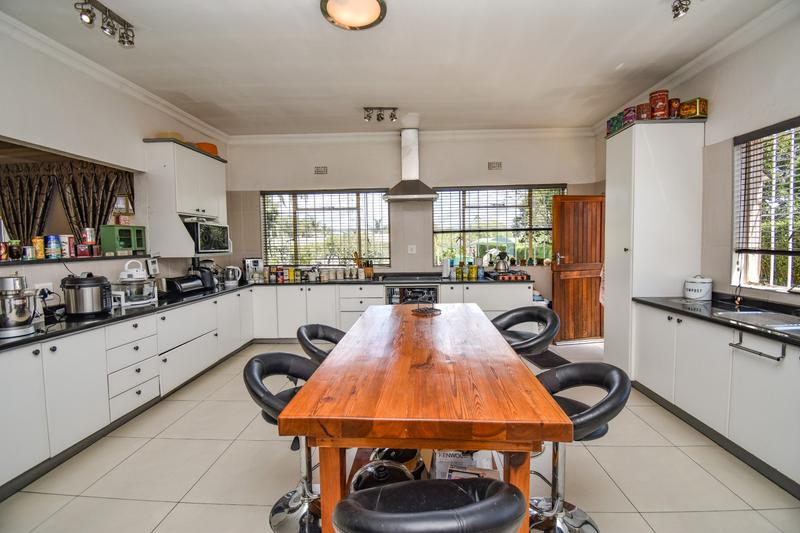 6 Bedroom Property for Sale in Florida Gauteng