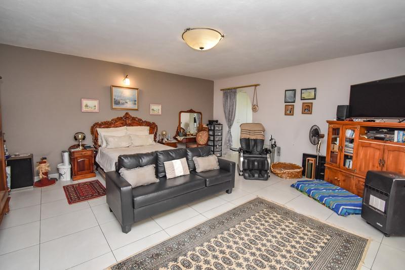 6 Bedroom Property for Sale in Florida Gauteng