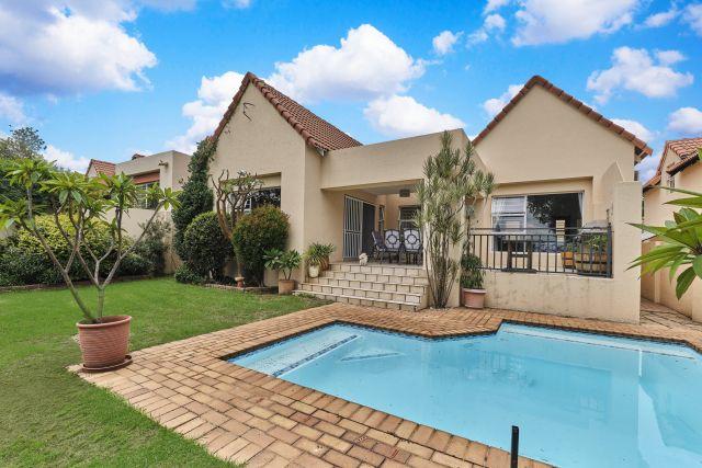 4 Bedroom Property for Sale in Sunninghill Gauteng