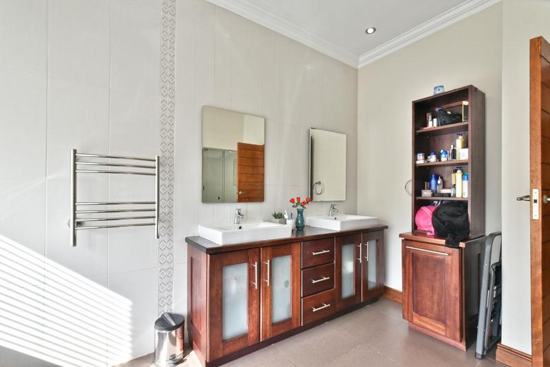 4 Bedroom Property for Sale in Serengeti Lifestyle Estate Gauteng