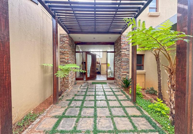 4 Bedroom Property for Sale in Serengeti Lifestyle Estate Gauteng