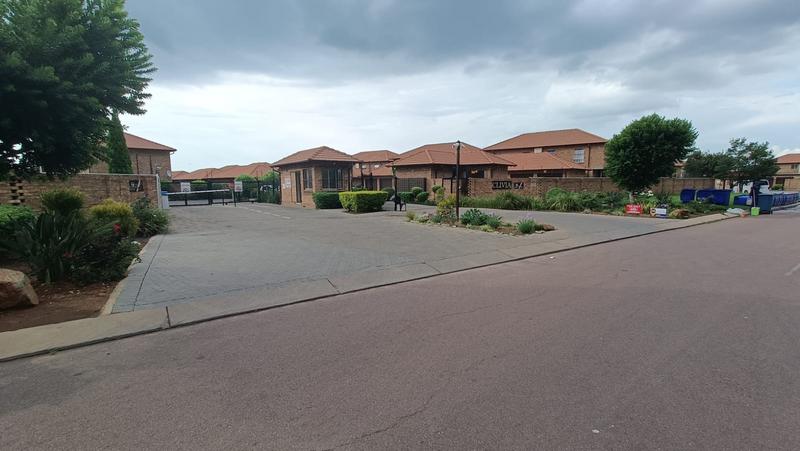 3 Bedroom Property for Sale in Annlin Gauteng