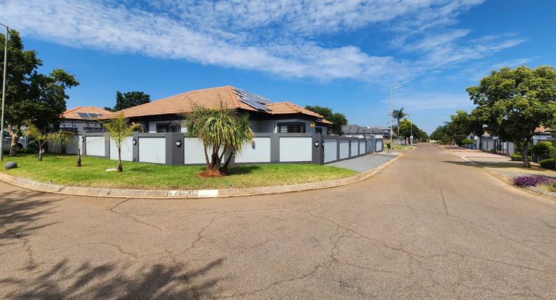 4 Bedroom Property for Sale in Doornpoort Gauteng