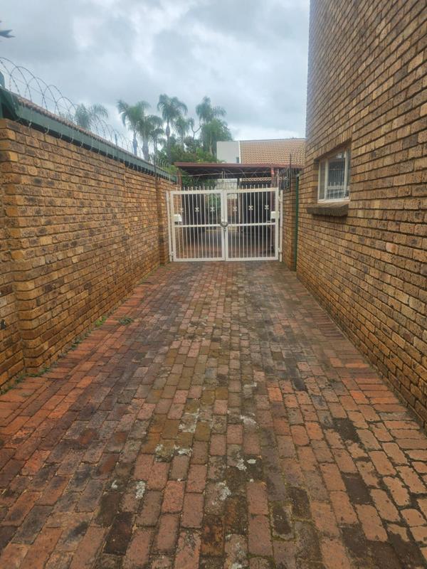 2 Bedroom Property for Sale in Montana Park Gauteng