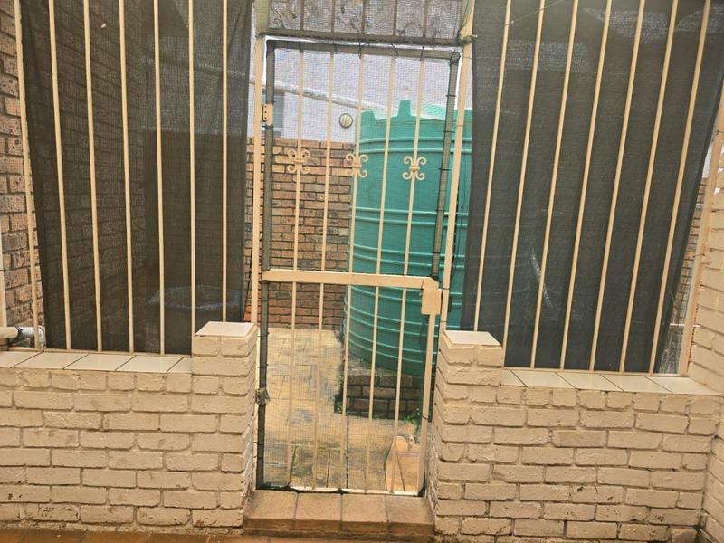 2 Bedroom Property for Sale in Montana Park Gauteng