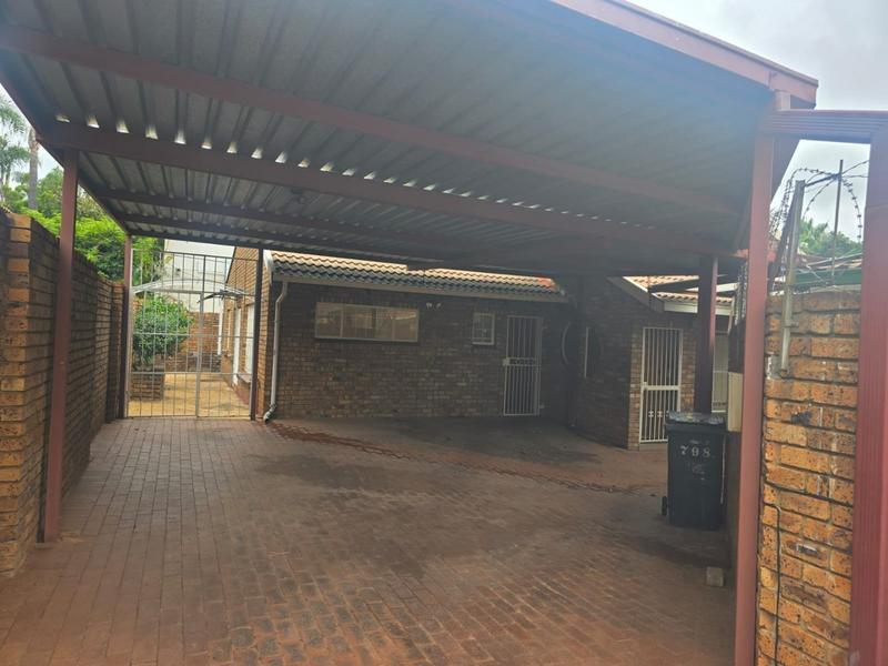 2 Bedroom Property for Sale in Montana Park Gauteng