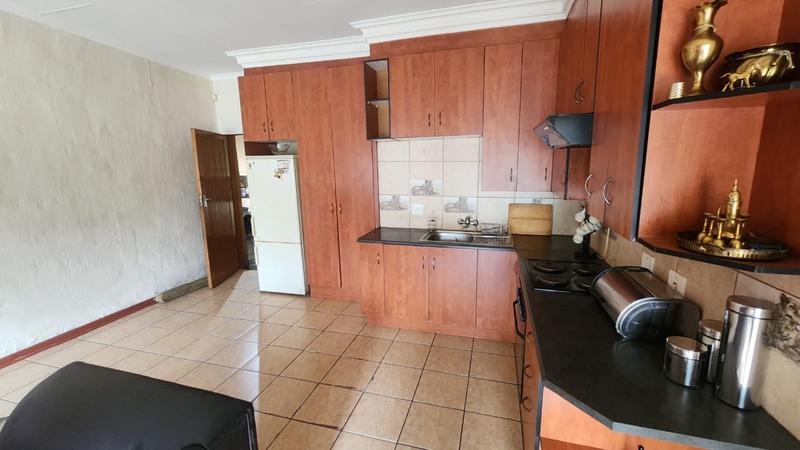 3 Bedroom Property for Sale in Brackendowns Gauteng