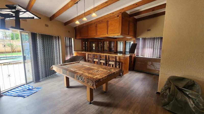 3 Bedroom Property for Sale in Brackendowns Gauteng