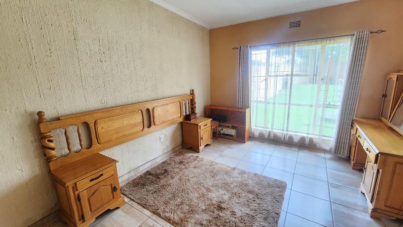 3 Bedroom Property for Sale in Brackendowns Gauteng