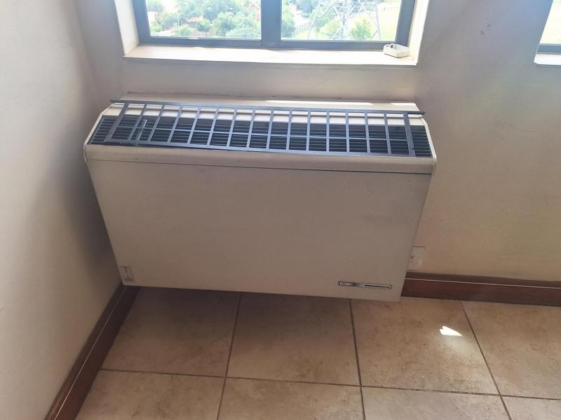 1 Bedroom Property for Sale in Newlands Gauteng