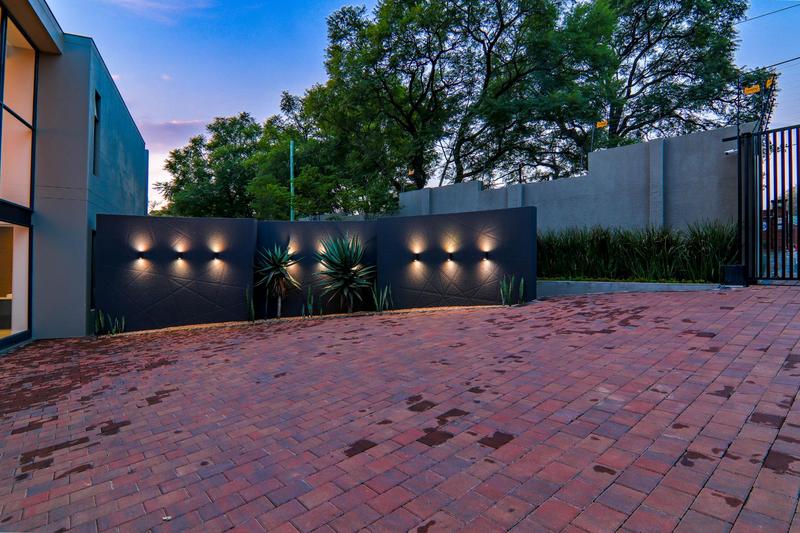 To Let 4 Bedroom Property for Rent in Morningside Gauteng