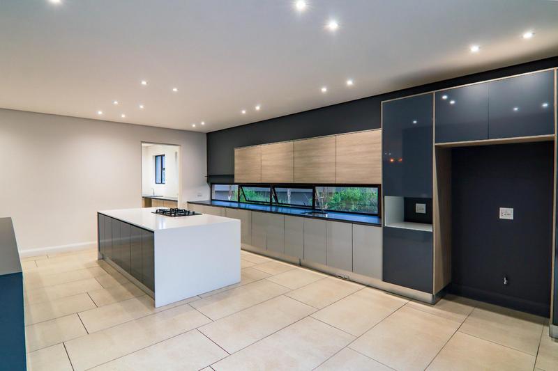 To Let 4 Bedroom Property for Rent in Morningside Gauteng