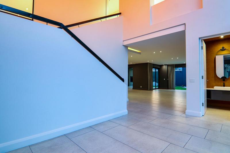 To Let 4 Bedroom Property for Rent in Morningside Gauteng