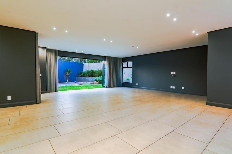 To Let 4 Bedroom Property for Rent in Morningside Gauteng