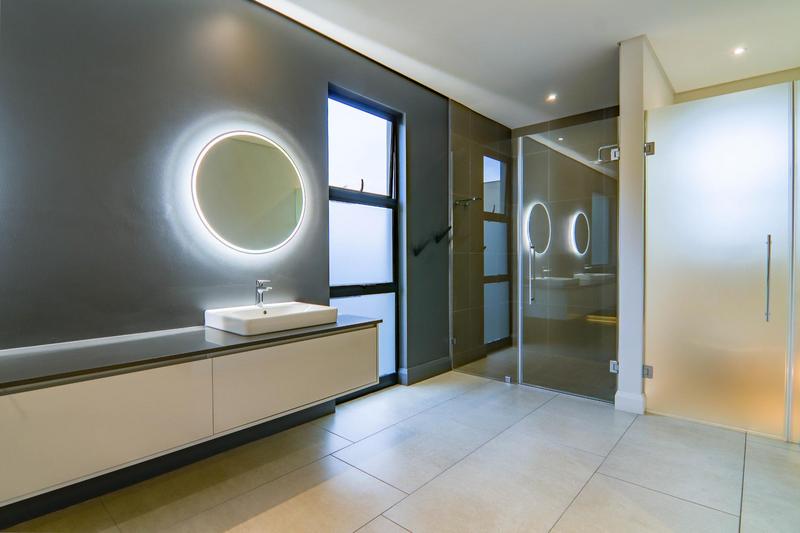 To Let 4 Bedroom Property for Rent in Morningside Gauteng