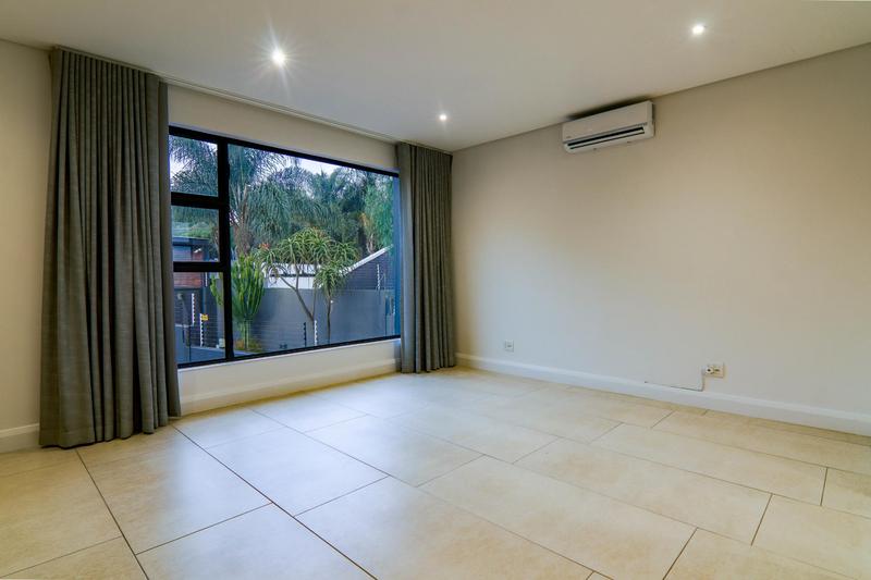 To Let 4 Bedroom Property for Rent in Morningside Gauteng