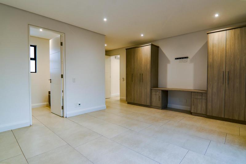 To Let 4 Bedroom Property for Rent in Morningside Gauteng