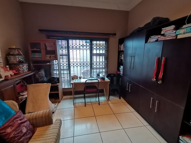 4 Bedroom Property for Sale in Vanderbijlpark SW 5 Gauteng