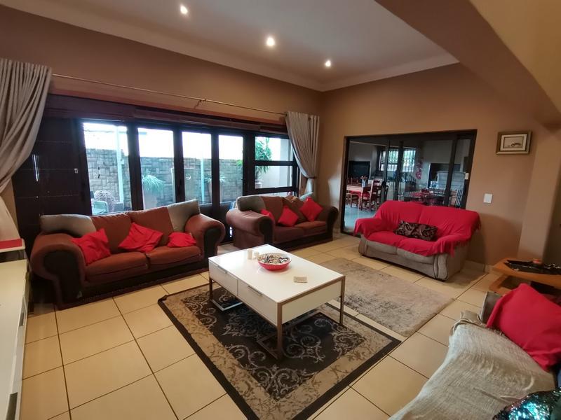 4 Bedroom Property for Sale in Vanderbijlpark SW 5 Gauteng