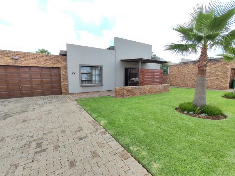 3 Bedroom Property for Sale in Kookrus Gauteng