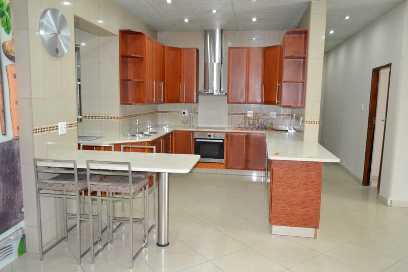 6 Bedroom Property for Sale in Three Rivers Gauteng
