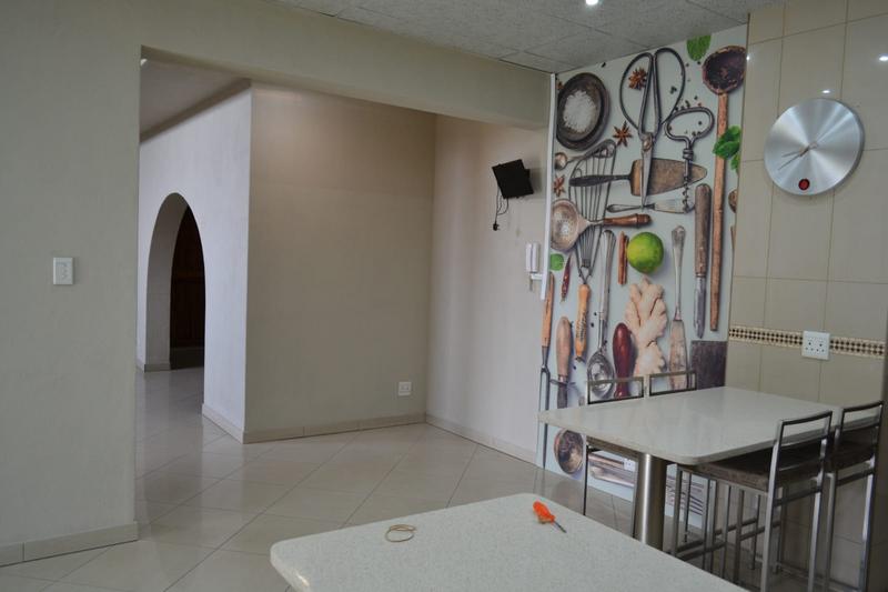 6 Bedroom Property for Sale in Three Rivers Gauteng