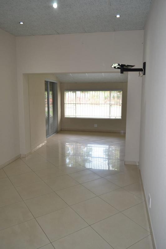 6 Bedroom Property for Sale in Three Rivers Gauteng