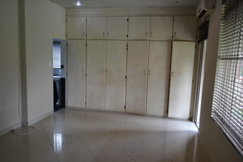 6 Bedroom Property for Sale in Three Rivers Gauteng