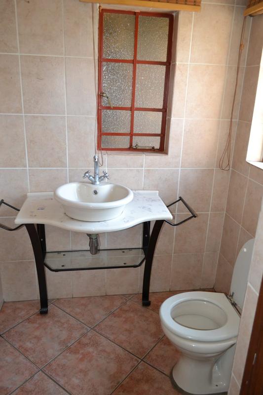 6 Bedroom Property for Sale in Three Rivers Gauteng