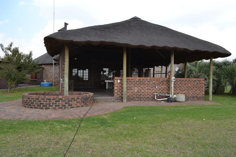 6 Bedroom Property for Sale in Three Rivers Gauteng