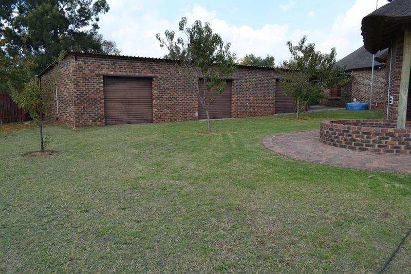 6 Bedroom Property for Sale in Three Rivers Gauteng
