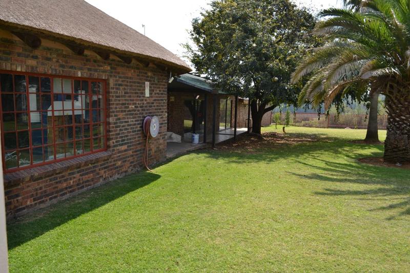 6 Bedroom Property for Sale in Three Rivers Gauteng