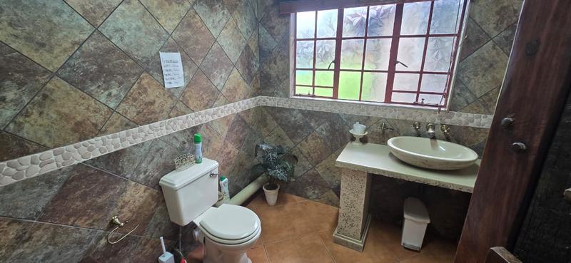 6 Bedroom Property for Sale in Three Rivers Gauteng