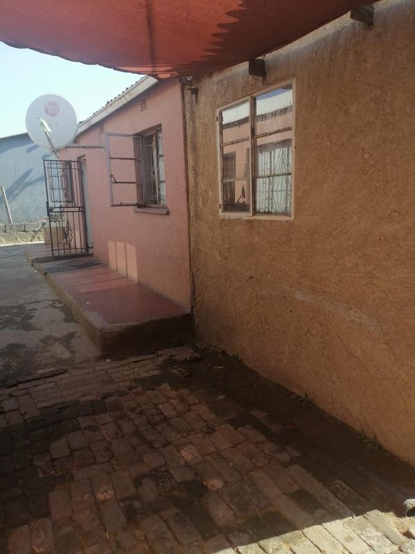 10 Bedroom Property for Sale in Ibaxa Gauteng