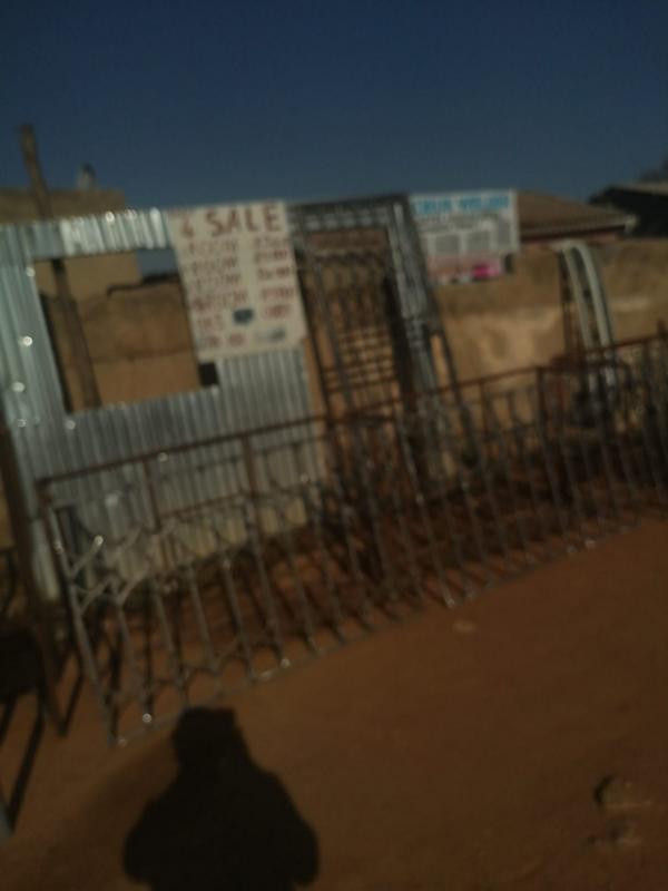 10 Bedroom Property for Sale in Ibaxa Gauteng