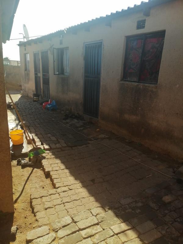 10 Bedroom Property for Sale in Ibaxa Gauteng