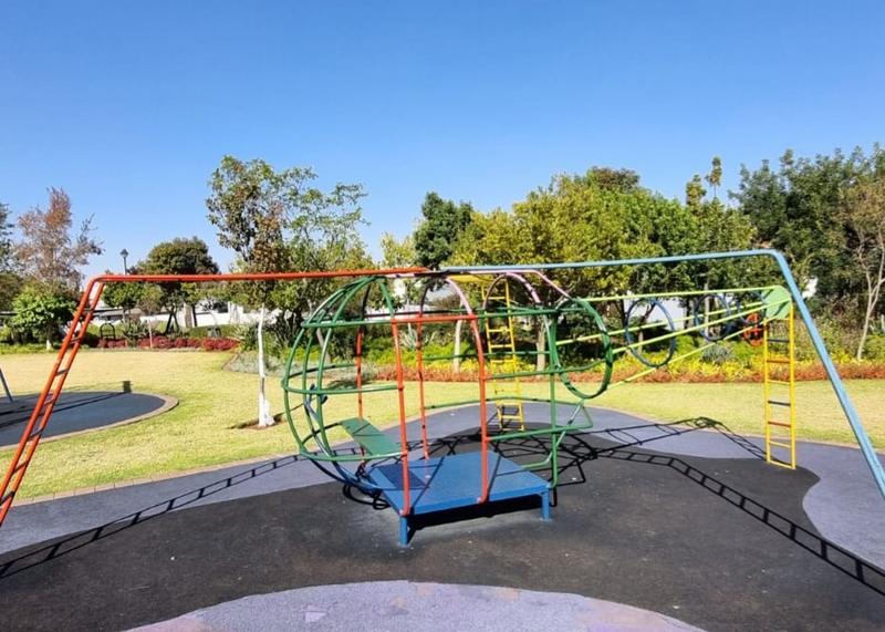 5 Bedroom Property for Sale in Midstream Heights Gauteng