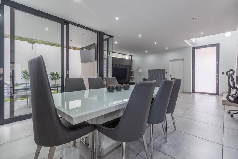 3 Bedroom Property for Sale in Edenvale Central Gauteng