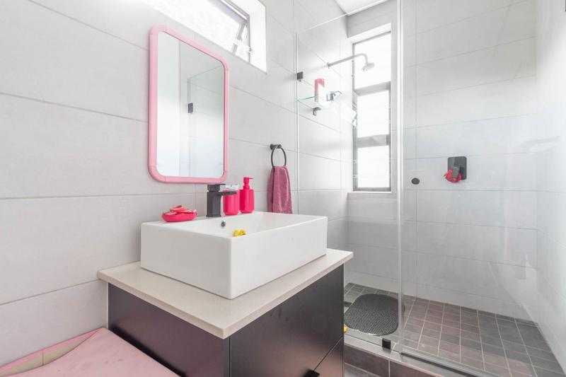 3 Bedroom Property for Sale in Edenvale Central Gauteng