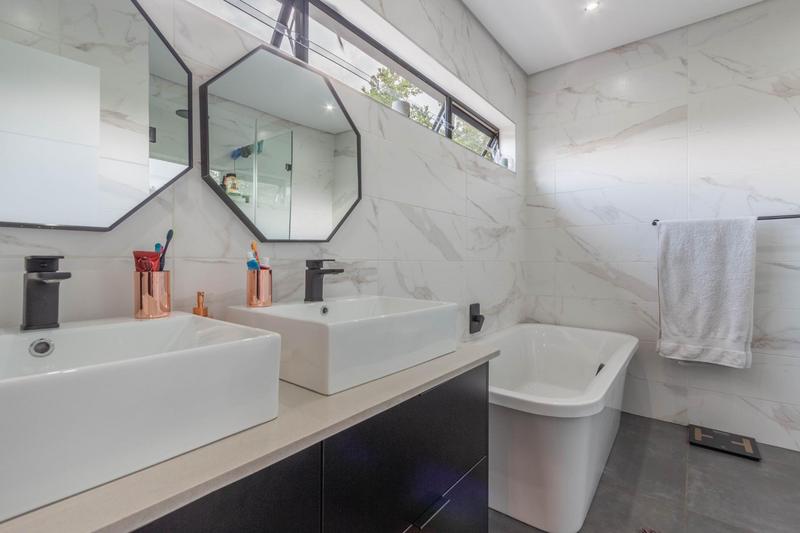 3 Bedroom Property for Sale in Edenvale Central Gauteng