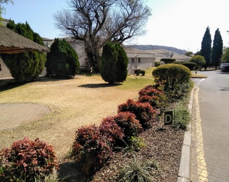 1 Bedroom Property for Sale in Bedfordview Gauteng