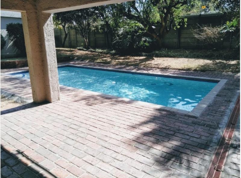 1 Bedroom Property for Sale in Bedfordview Gauteng