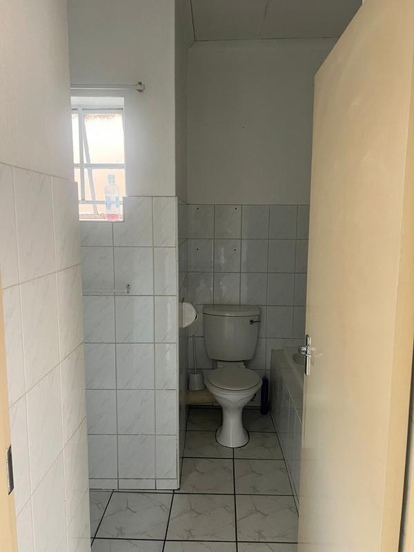 1 Bedroom Property for Sale in Bedfordview Gauteng