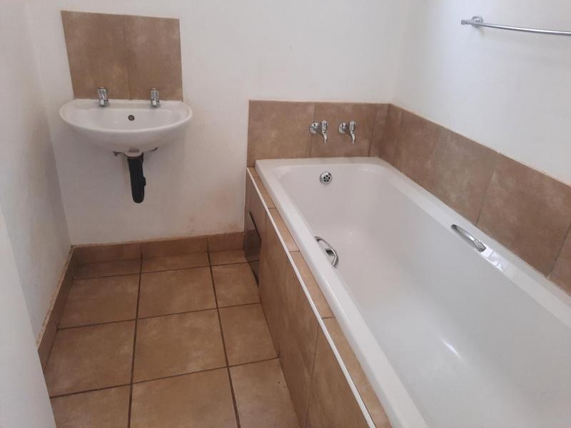 2 Bedroom Property for Sale in Savanna City Gauteng