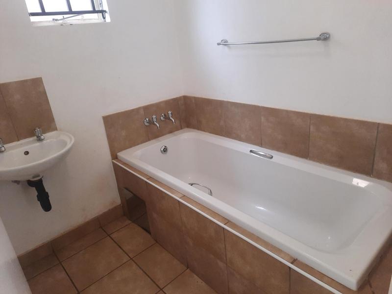2 Bedroom Property for Sale in Savanna City Gauteng