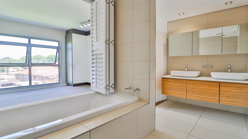 2 Bedroom Property for Sale in Houghton Estate Gauteng