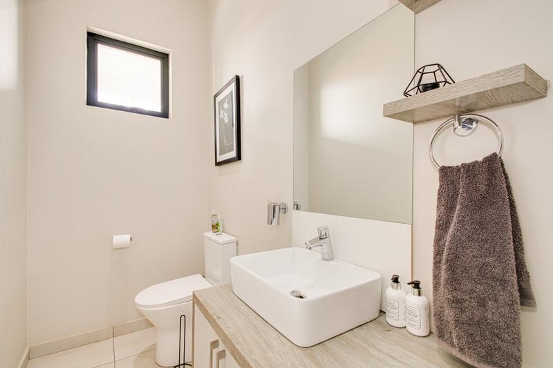 To Let 3 Bedroom Property for Rent in Morningside Gauteng
