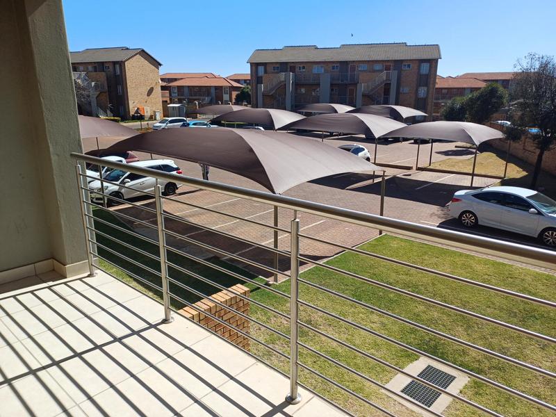 2 Bedroom Property for Sale in Stone Ridge Gauteng