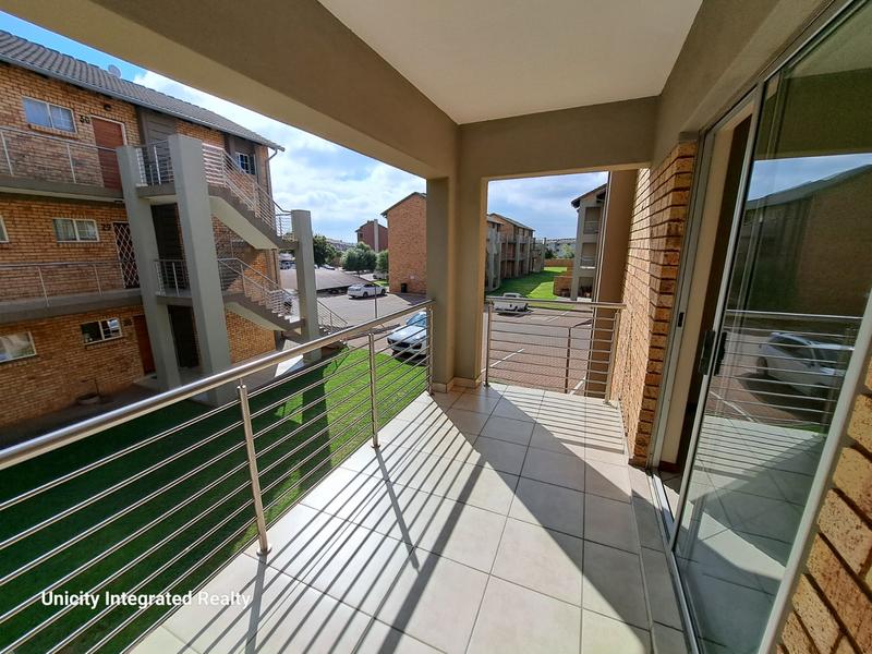 2 Bedroom Property for Sale in Stone Ridge Gauteng