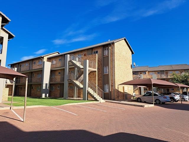 2 Bedroom Property for Sale in Stone Ridge Gauteng